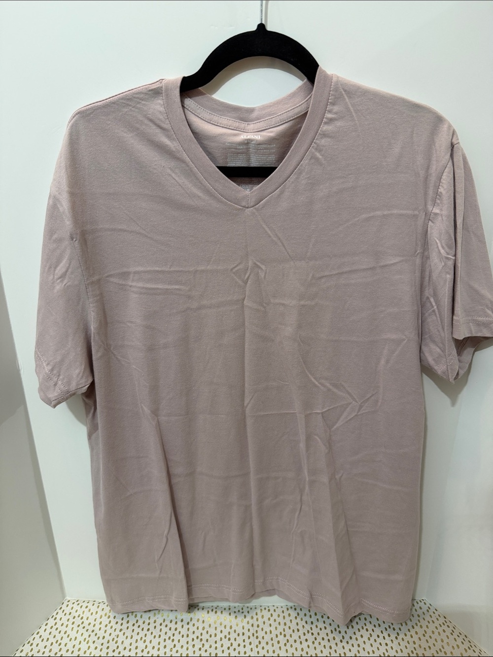 Alfani Men's V-Neck Tee in Dusty Rose